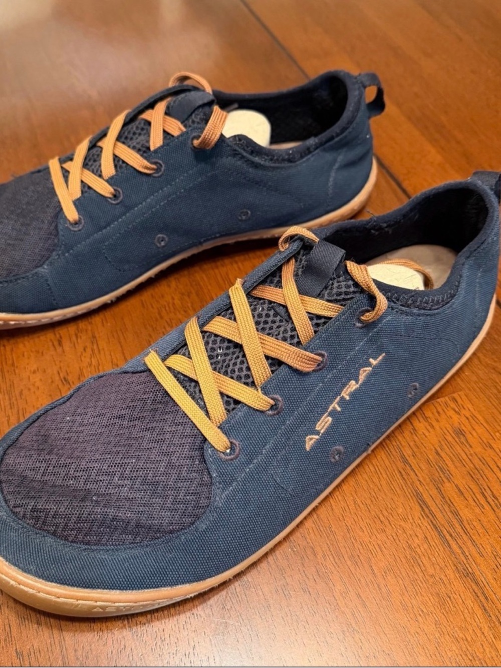 Astral Loyak Mens Size 11 Navy Brown Canvas Minimalist Water Resistant - Picture 2 of 8